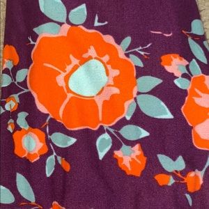Purple floral lularoe leggings